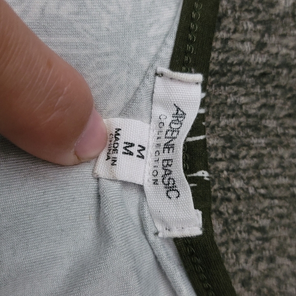 Tank top - Picture 1 of 2